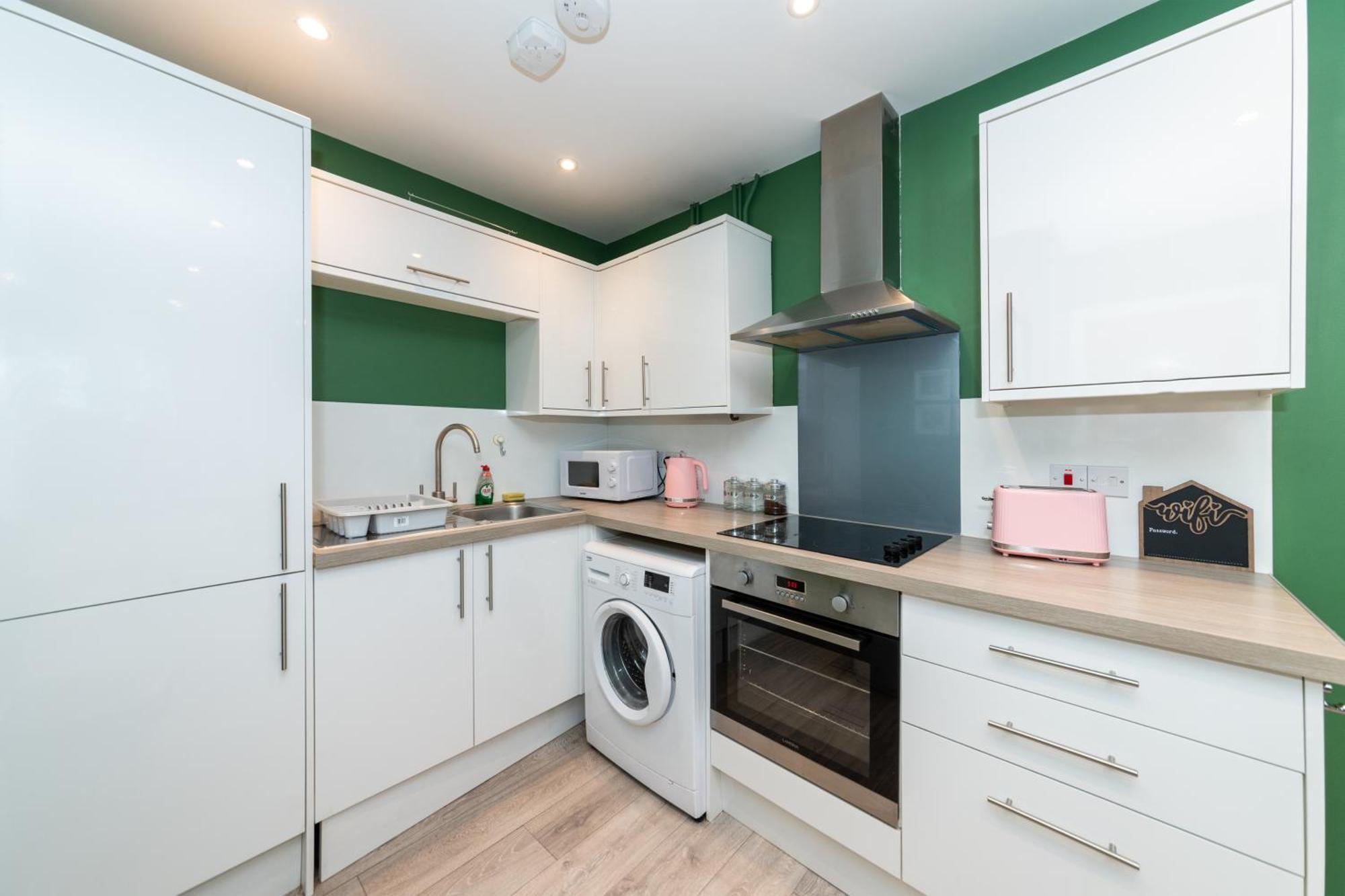 Free Parking Fully Equipped 1 Bedroom * Reading